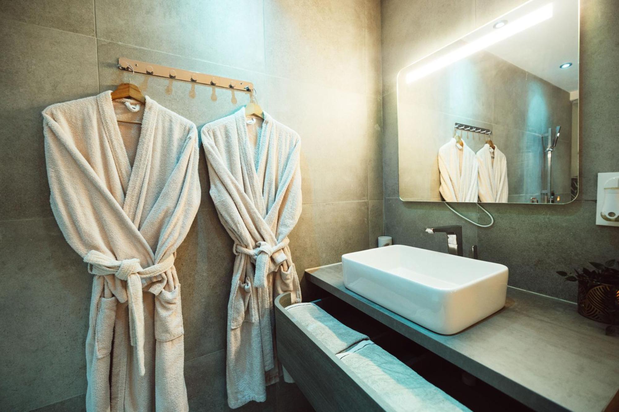 Suite And Spa La Perla Bianca Grabels Zewnętrze zdjęcie